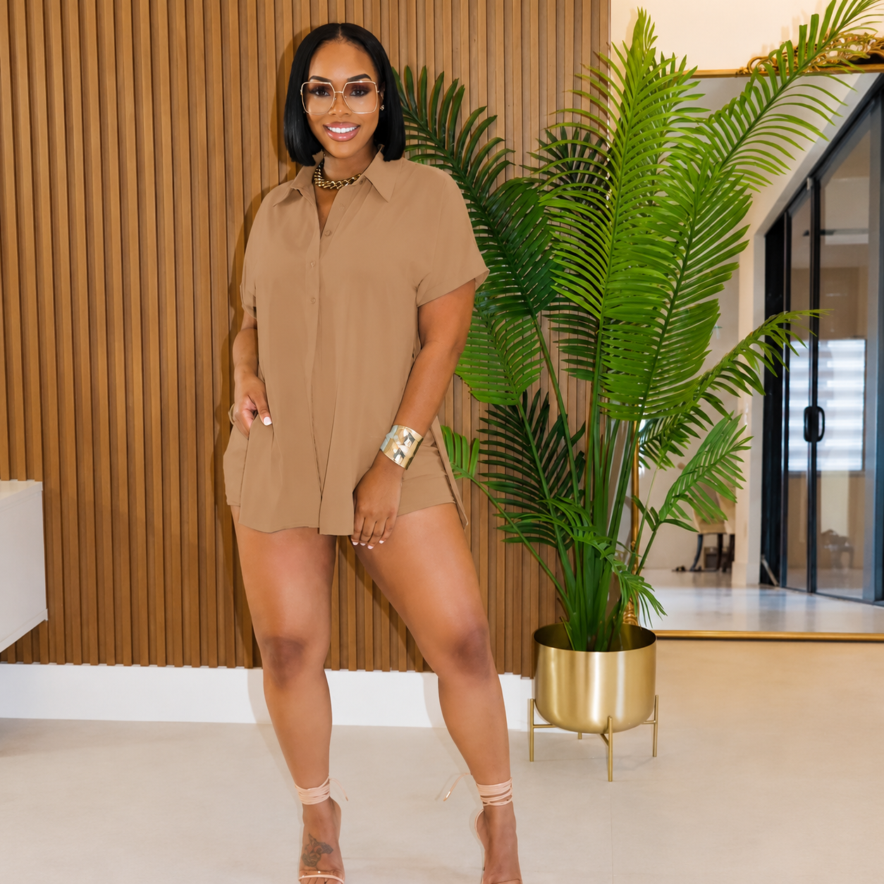❤️DEALS FOR YOU-Women's Chic Short Sleeve Top & Shorts 2-Piece Set